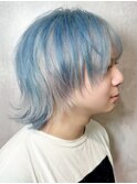 ターコイズブルーデザインカラーケアブリーチウルフカット