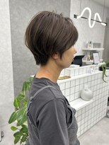 アト(Ato.)&nbsp;大人ナチュラルくびれショートxアッシュベージュ【菅井】