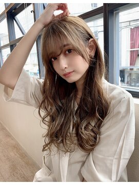 マリアバイアフロート(Maria by AFLOAT) 【shige】耳掛けウエーブパーマフォギーベージュスリークボブ