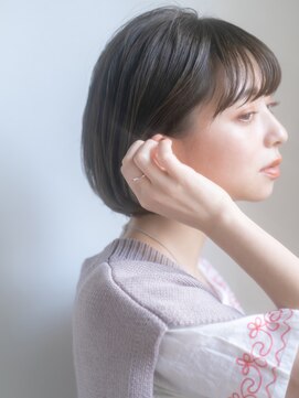 エミュ 表参道 青山(emu) 【emu井上信洋】耳にかけてもキレイなぷつっとボブ【エミュ】