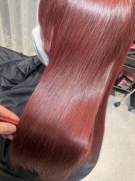 リア(Lia) ピンク艶ストレート