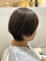 バンビラボ(Bambi Labo) 少し長めの美シルエットショートボブ