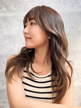 ビームズ トータルビューティー 西中島店(Bee ms Total Beauty) ゆるふわロングベージュカラーブリーチしない透明感カラー