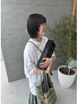 パウダーヘアー(powder hair) 顔まわりレイヤーボブ