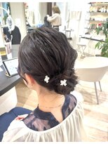 アーチバイケンジ(arch by kenje)&nbsp;ゆるふわシニヨン