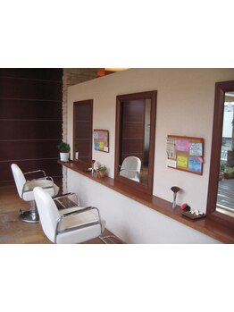 扱いやすいカット◎メンズリピーター様も多数＊気軽に通えるリラックスできるサロンで理想のヘアスタイル♪