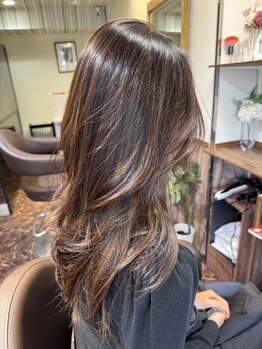 サロンボンボン(Salon Bon Bon)の写真/マンツーマンだからなりたいイメージについてしっかり汲み取ってくれる◎あなたに似合うstyleをご提案！