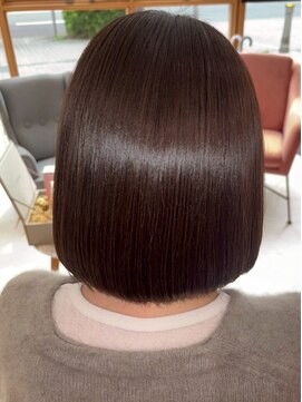 クシェル バイ リリア(kuschel by LILIA.) 【6.ショートボブ】髪質改善・ブリーチ・ヘッドスパも人気