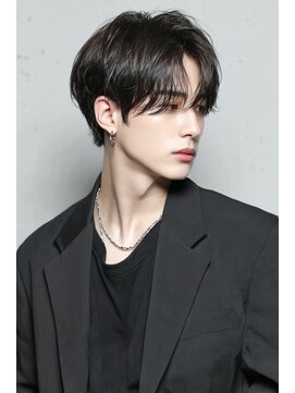 ケシキ 表参道 原宿(kesiki.) フェザーパーマフェザーショート韓国へアセンターパート