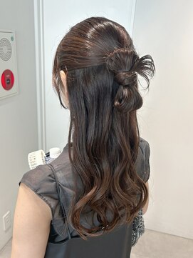 トリッカ シブヤ(TRICCA SHIBUYA) ハーフアップアレンジ/リボンヘア/タイトヘア/ヘアセット/渋谷