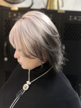 ヴァイス 渋谷店(VAICE) ホワイト/ダークグレー/レイヤーカット/ミディアムレイヤー