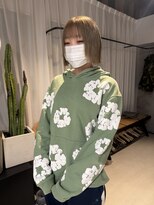 ニュード(niud) ミルクティーベージュ