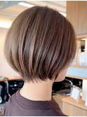 横浜西口ショートボブ顔周りレイヤーボブグレージュカラー