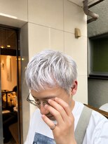 ワワ ヘアサロン 高円寺店(WAWA HAIR SALON) 夏に映えるホワイトシルバー