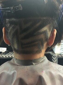 ゾーマ(ZOUMA) 一風変わったバリカンアート TRICKSTYLE☆