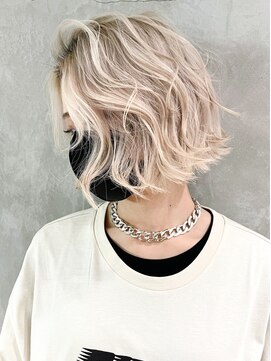 アイティー バイ アルバム 中野店(IT by ALBUM) スノーホワイト_カーキグレージュマッシュショート_ba311841