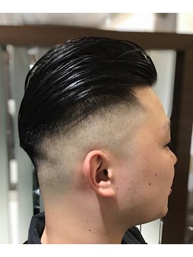 エヌドットバーバー ギンザ(N.BARBER GINZA) スリックバック/オールバック/スキンフェード/ウェットヘア