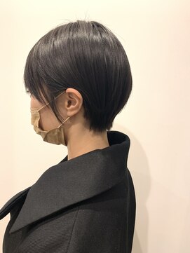 エバーグリーン(ever Green) 暗髪透明感カラー×耳かけショート