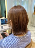 大人かわいい切りっぱなし耳かけくびれボブ