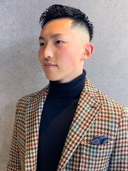 フジヤマバーバーショップ アジト(FUJIYAMA BARBER SHOP ajito)の写真/【明石/メンズサロン】平日21時まで営業！大人になった僕らの好きが詰まった、僕らのBARBER SHOP