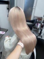 ベレーザシェルト(Beleza scelto)&nbsp;10818髪質改善シルバーアッシュホワイトブロンド艶髪ストレート