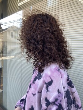 トオ(TOH) スパイラルパーマハードパーマカーリーヘアくるくるパーマ