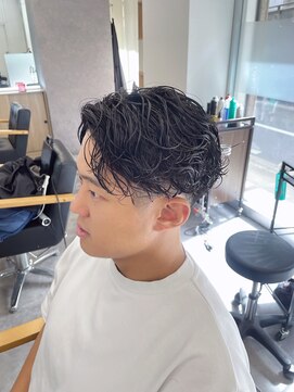 メンズサロン キング 梅田店(Men’s salon K!ng) 波巻きツイストスパイラルパーマ/フェザーパーマ/眉毛/メンズ