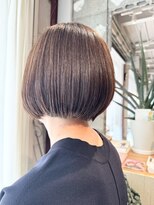 ホワイトストーン WHITE STONE&nbsp;縮毛矯正・ストレート艶感ミニマルボブ
