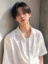 キュー(Cue_) ショートセンターパート韓国風コンマヘアクリームパーマ