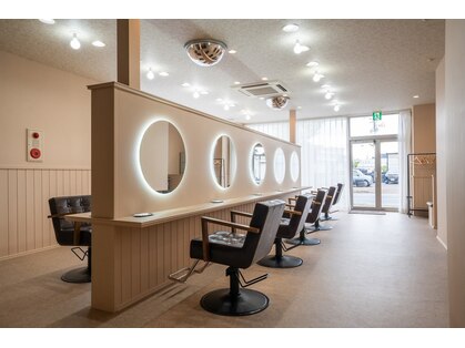 クロエ バイ ラヴィズム 松崎店(CLOE by LUVISM)の写真