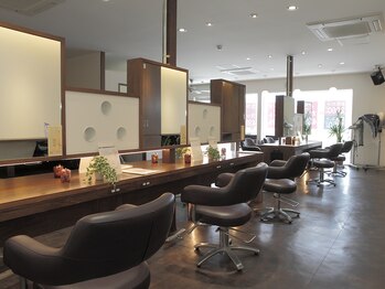 SALONS HAIR 松山鴨川店【サロンズヘア】