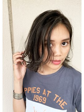 シュプール(SPUR) レイヤーボブ、くすみベージュ