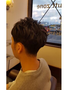 ラカットゾーン(la kutt zone) 大人のメンズ刈り上げ