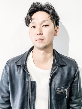 フジヤマ バーバー ショップ(FUJIYAMA BARBER SHOP) ツイストパーマ七三オールバックコンマヘア