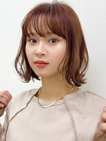 エリマ 調布(elima)&nbsp;外ハネレイヤーボブ ミニウルフ ピンクベージュ イルミナカラー