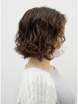レアリテ(Realite) コテ巻き風パーマボブ