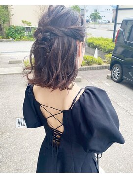 フィオーレ ヘアデザイン(FIORE hair design) ボブアレンジ　編みおろし　ハーフアップ