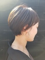 ヘアサロンアンドカフェ エイチプラス(H plus)&nbsp;丸みショート　ハイライト　20代　30代