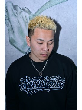 トライブ(TRIBE) 金髪ショートツイスト