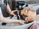 カイノオム 梅田(KAINO HOMME)の写真/髪のお悩みは人それぞれ。メンズ専門店ならではのヘッドスパで、頭皮ケア&リラックスの時間を―。