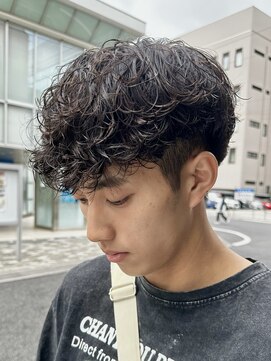 オーガニック アトリエ 大宮(organic+atelier) スペインカールスパイラルパーマツイストパーマフェード短髪