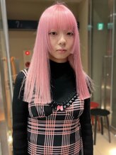 シティ(sity.) ホワイトピンク　ブリーチカラー　姫カット　ハイトーンカラー