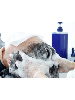 全てのシャンプー台にmarbb導入！リラックスしながら、心地よいヘッドスパで疲れを癒します☆