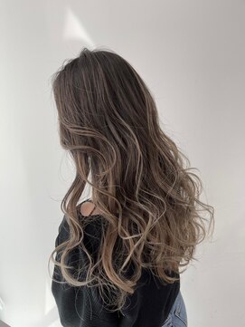 シエスタ バイ アンブルリュクス(siesta by amble luxe) バレイヤージュ