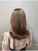 くびれミディ×ベージュ