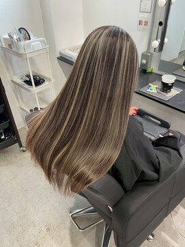 キング 心斎橋店(K!ng) 縮毛矯正髪質改善レイヤーカットトリートメント心斎橋美容室