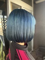 アーバン(URBAN) ダブルカラーでブルー