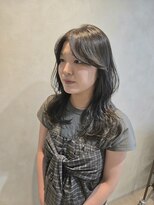 エンドット(en.)&nbsp;ロングレイヤー&顔周りカット　担当寺尾
