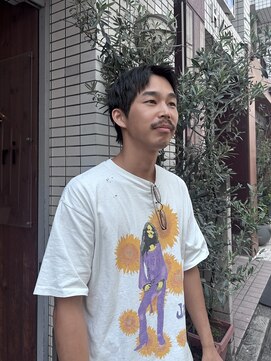 シェリ(cheri) 襟足残してミディアムショート