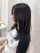 アロン(ALLON) 【韓国風レイヤーで叶える、大人のツヤ髪スタイル】